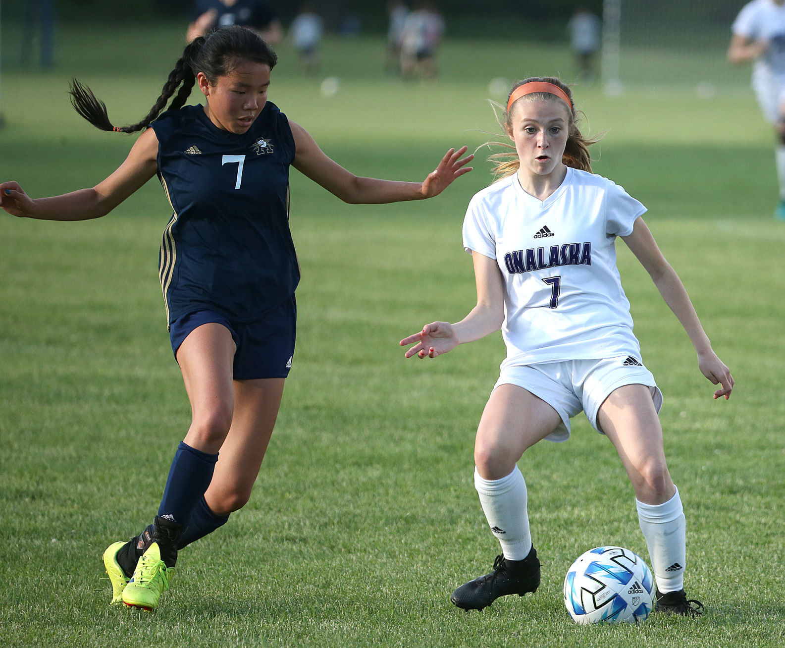 May 25: Onalaska vs Aquinas